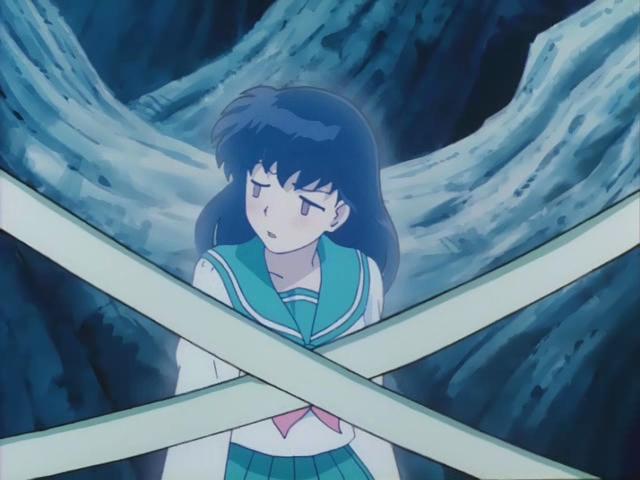 Otaku Gallery  / Anime e Manga / Inu-Yasha / Screen Shots / Episodi / 023 - La voce di Kagome e il bacio di Kikyo / 081.jpg